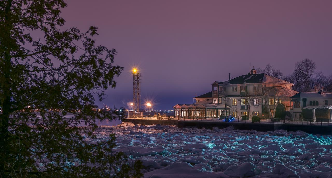 Goeliche Hotel Et Appartement Saint-Laurent-de-l'ile d'Orleans Bagian luar foto
