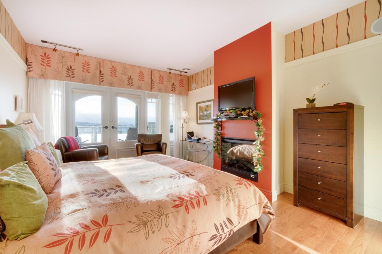 Goeliche Hotel Et Appartement Saint-Laurent-de-l'ile d'Orleans Bagian luar foto