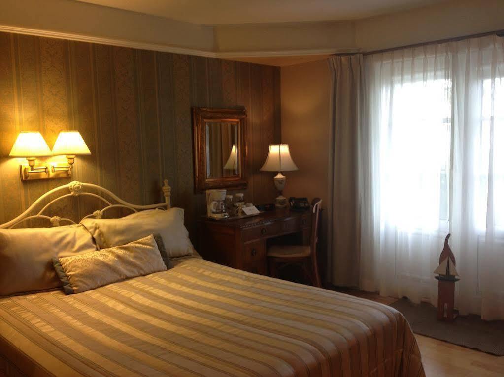 Goeliche Hotel Et Appartement Saint-Laurent-de-l'ile d'Orleans Bagian luar foto